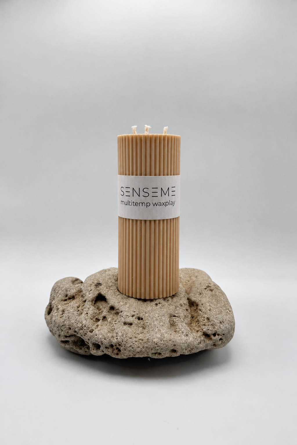 75°C Candle | Nude & Vanilla Tobacco